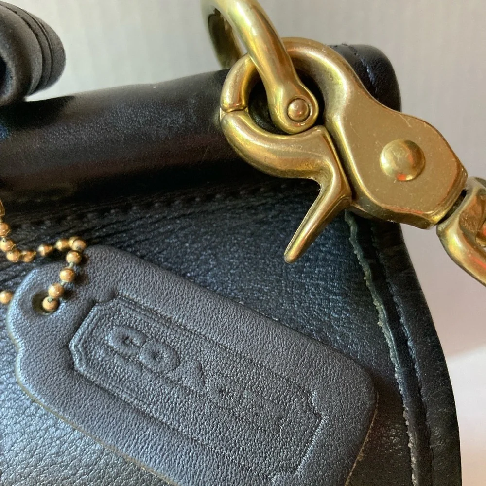 Coach Willis 9927 Black Leather Satchel top handle with Gold Accents - Picture 6 of 15